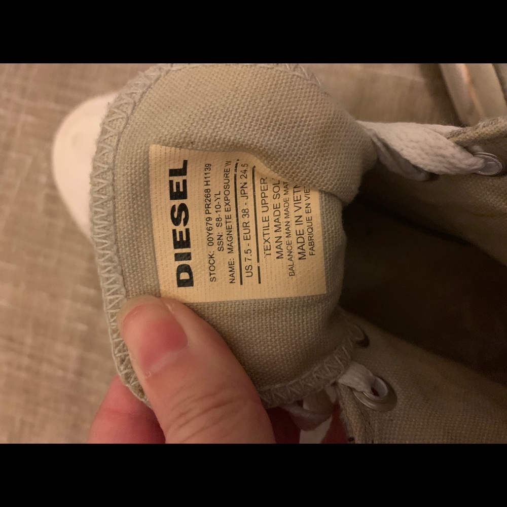 High Tops - Picture 5 of 5